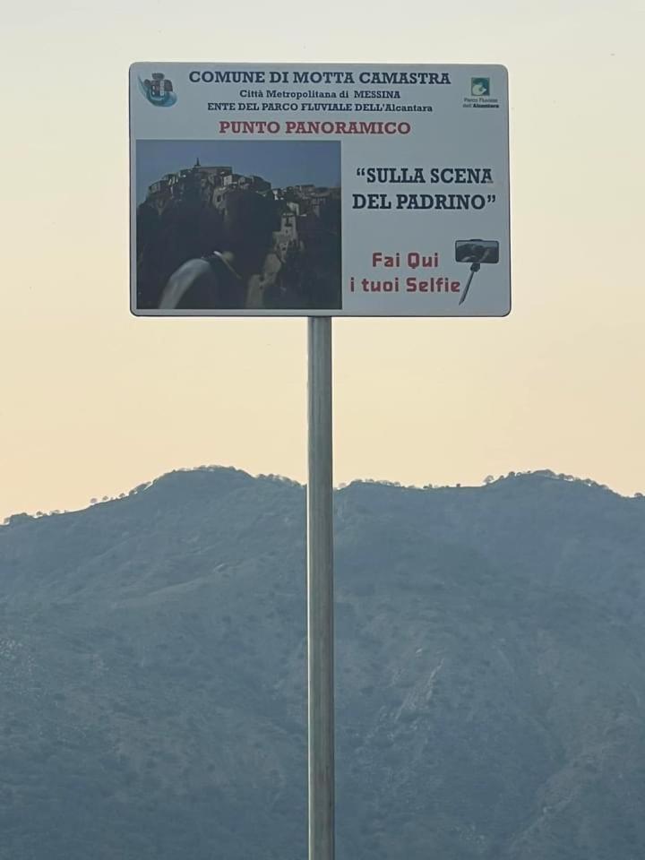 Casa Belvedere Motta Camastra Gole Alcantara المظهر الخارجي الصورة